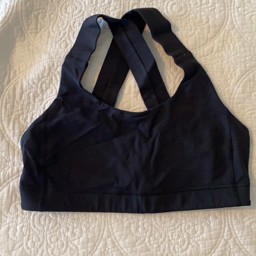 Lululemon sports bra